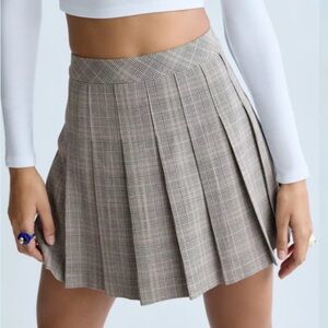 NWT: Sunday Best Olive Pleated Mini Skirt - US SIZE 4